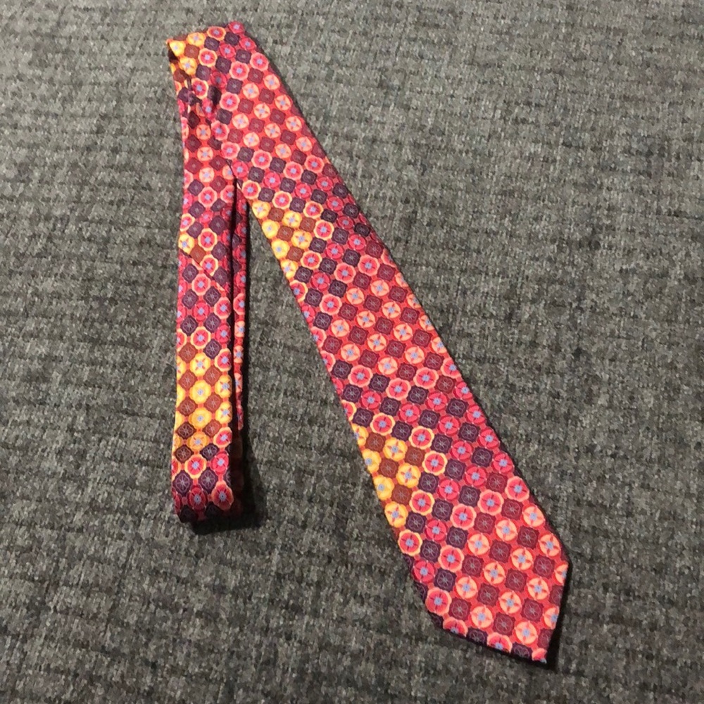 Amazing Bold Geoffrey Beene Tie